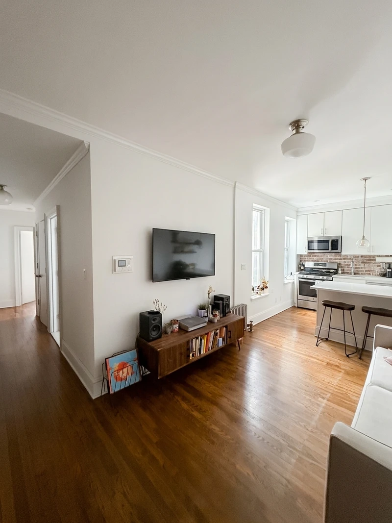 2 bedroom in Williamsburg photo 5