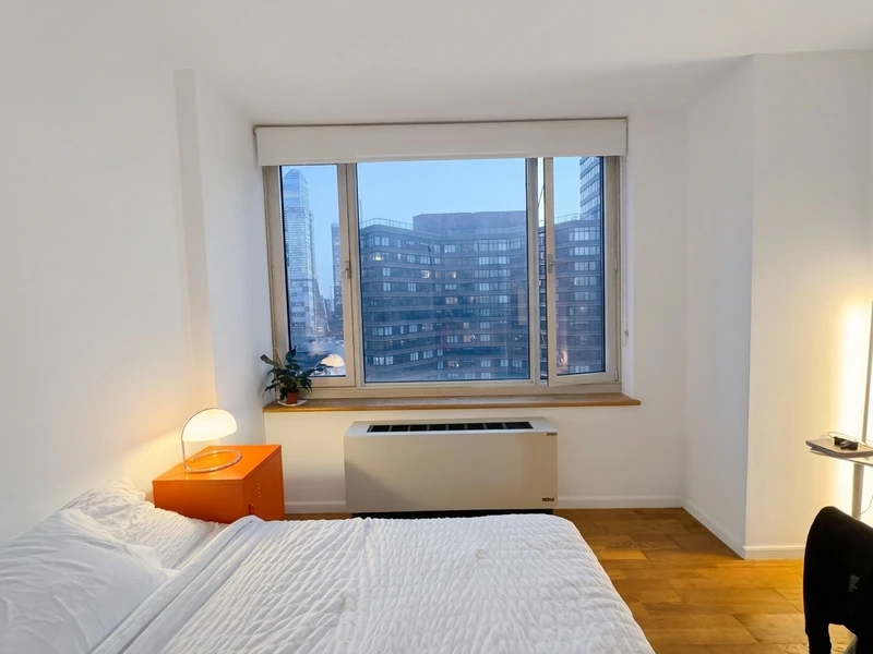 private room in Hell's Kitchen photo 5