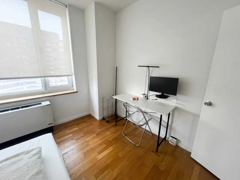 private room in Hell's Kitchen photo 4
