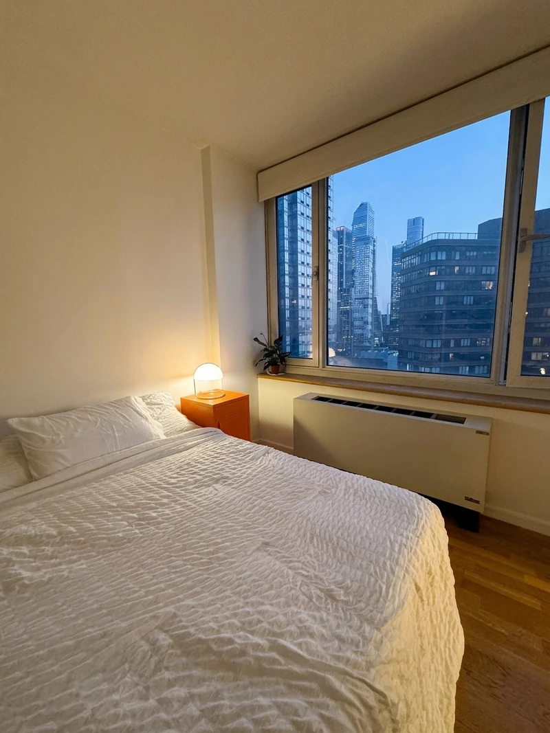 private room in Hell's Kitchen photo 2