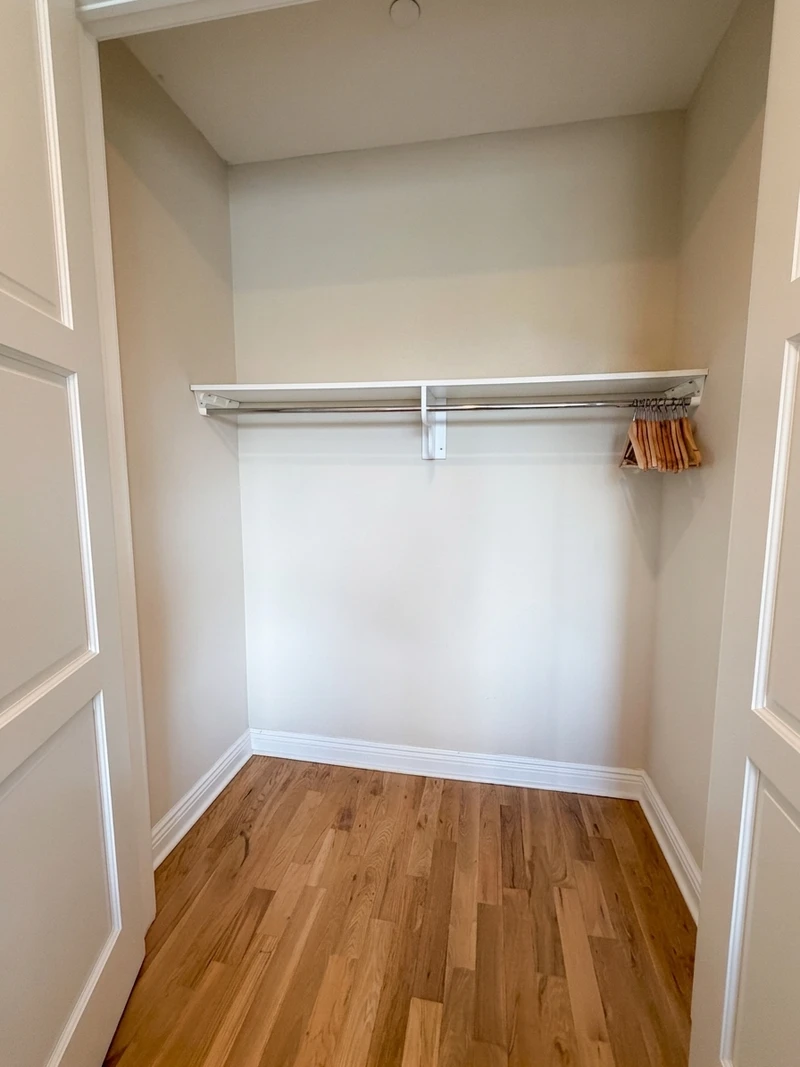 a studio in Edgewater photo 8