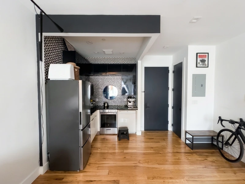 studio in Greenpoint photo 4