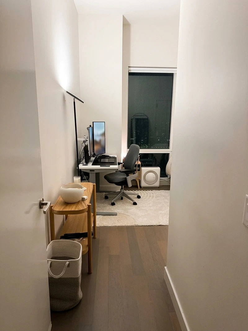 private room in LIC photo 2