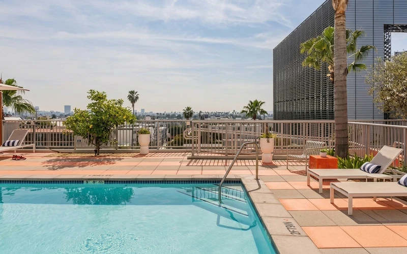 1 bedroom in Hollywood photo 9