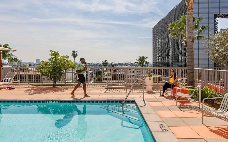1 bedroom in Hollywood photo 9