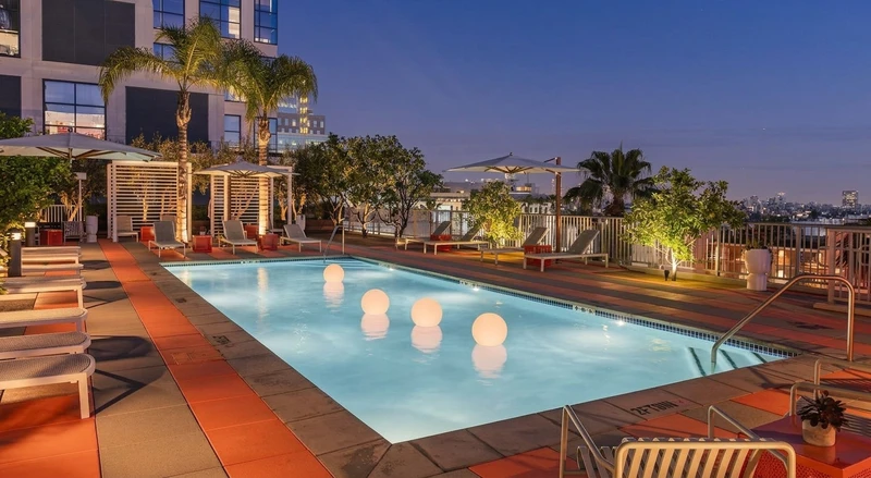 1 bedroom in Hollywood photo 8