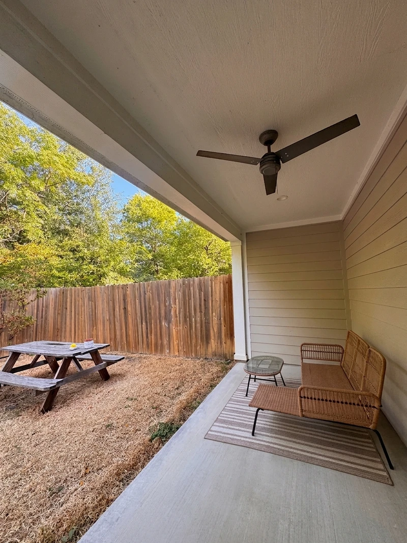 private room in Southwood Valley photo 15