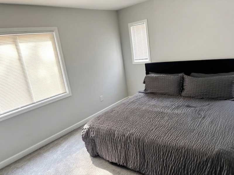 3+ bedroom in Schoolcraft Southfield photo 5