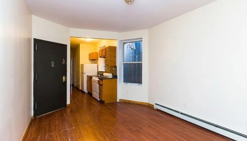 2 bedroom in Ocean Hill photo 11
