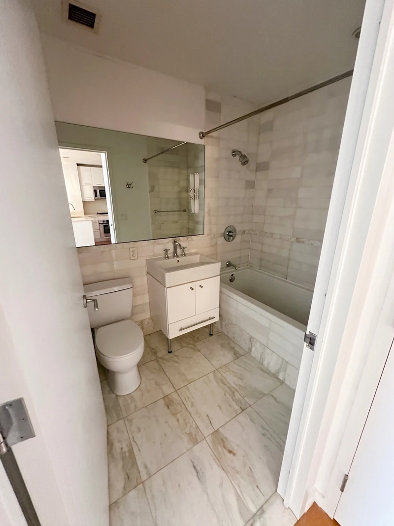 2 bedroom in Hudson Yards photo 3