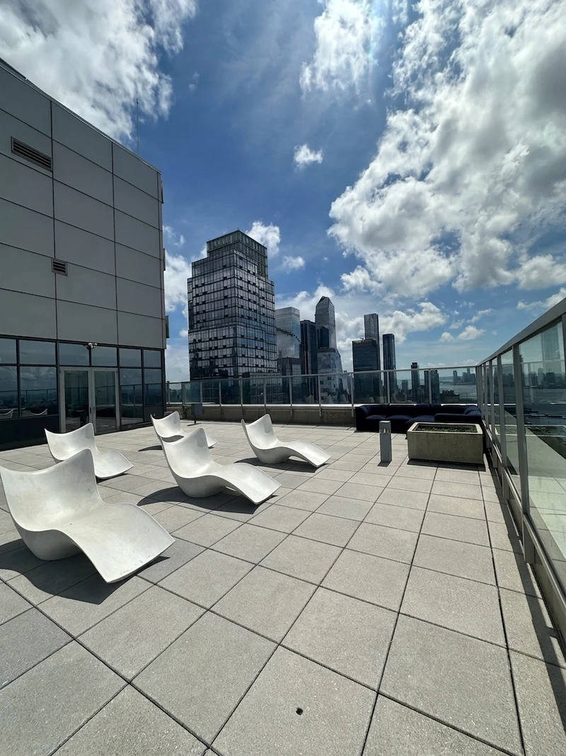 2 bedroom in Hudson Yards photo 4