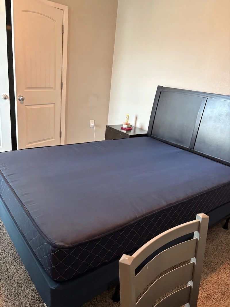 private room in Wilmington photo 5