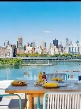 1 bedroom in Astoria