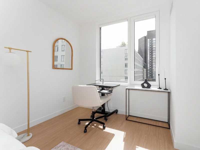1 bedroom in Astoria photo 5