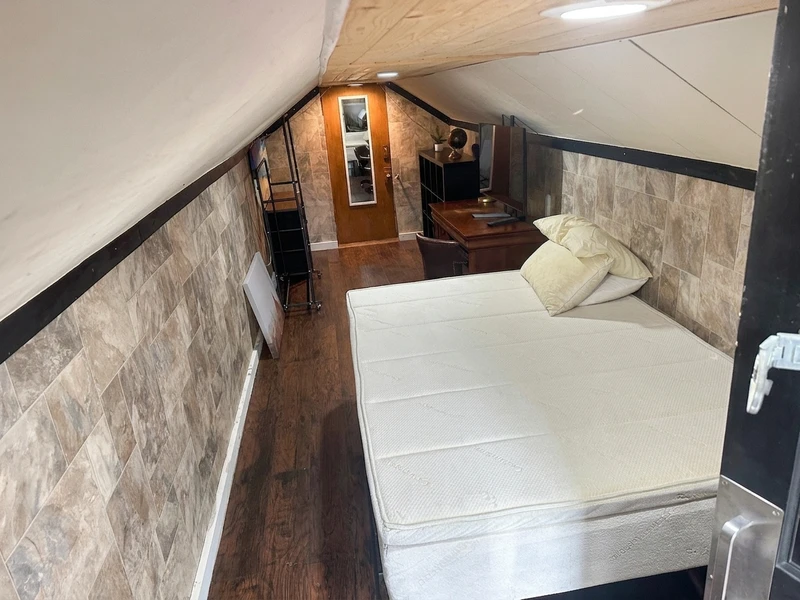 a room in Armenia Gardens Estates photo 8