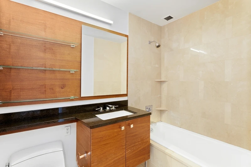 a room in Riverside South photo 2