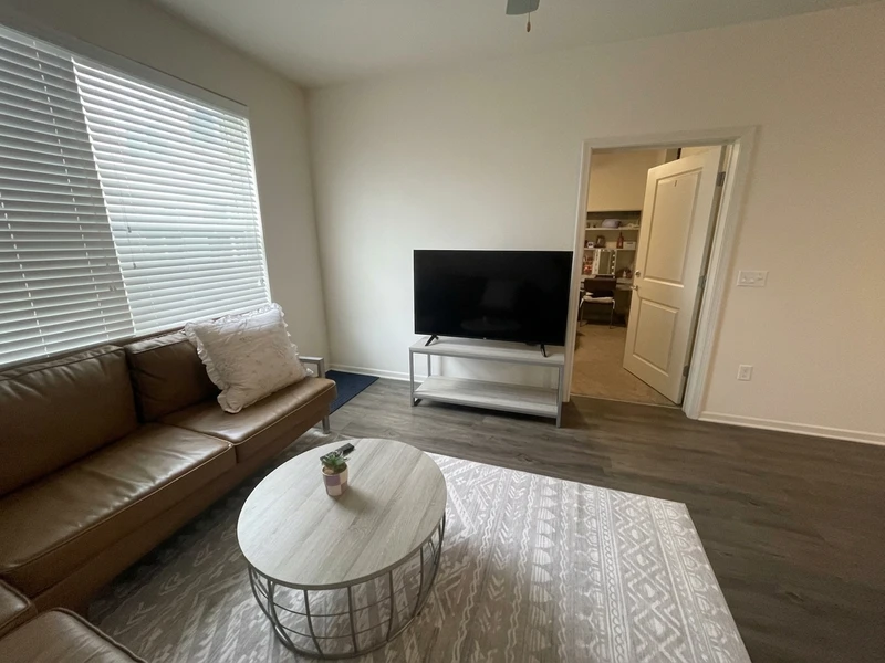 private room in College Downs photo 8