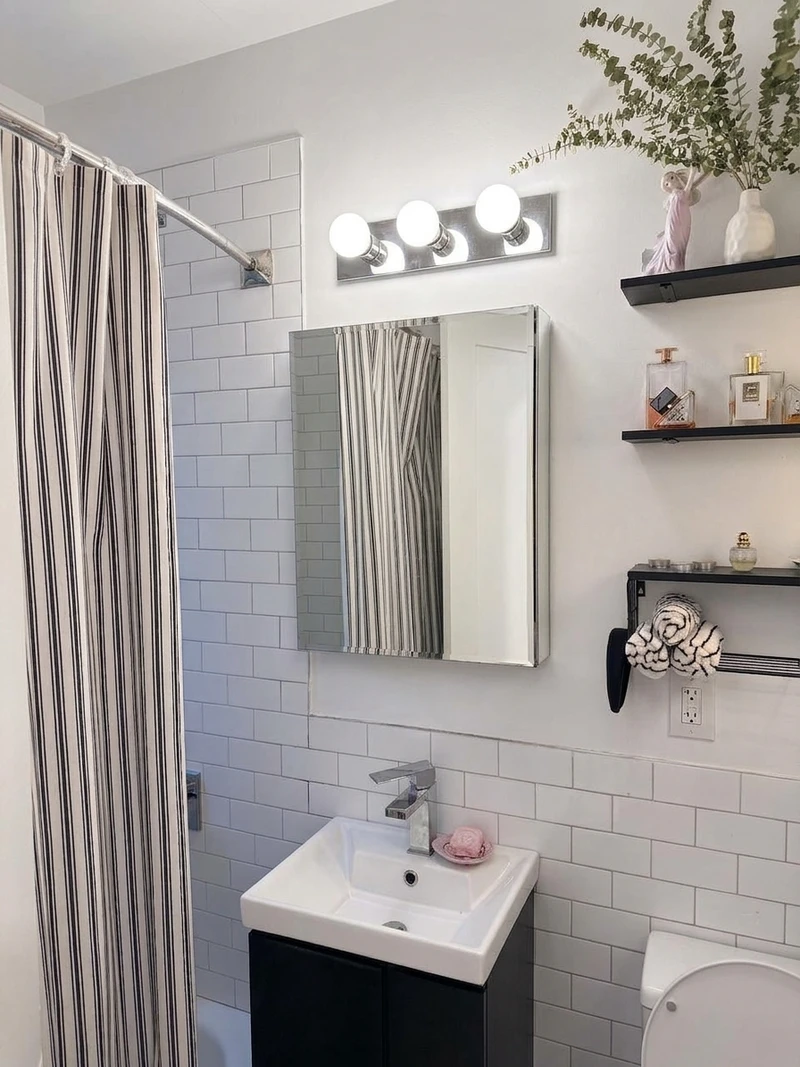 2 bedroom in Manhattan photo 2