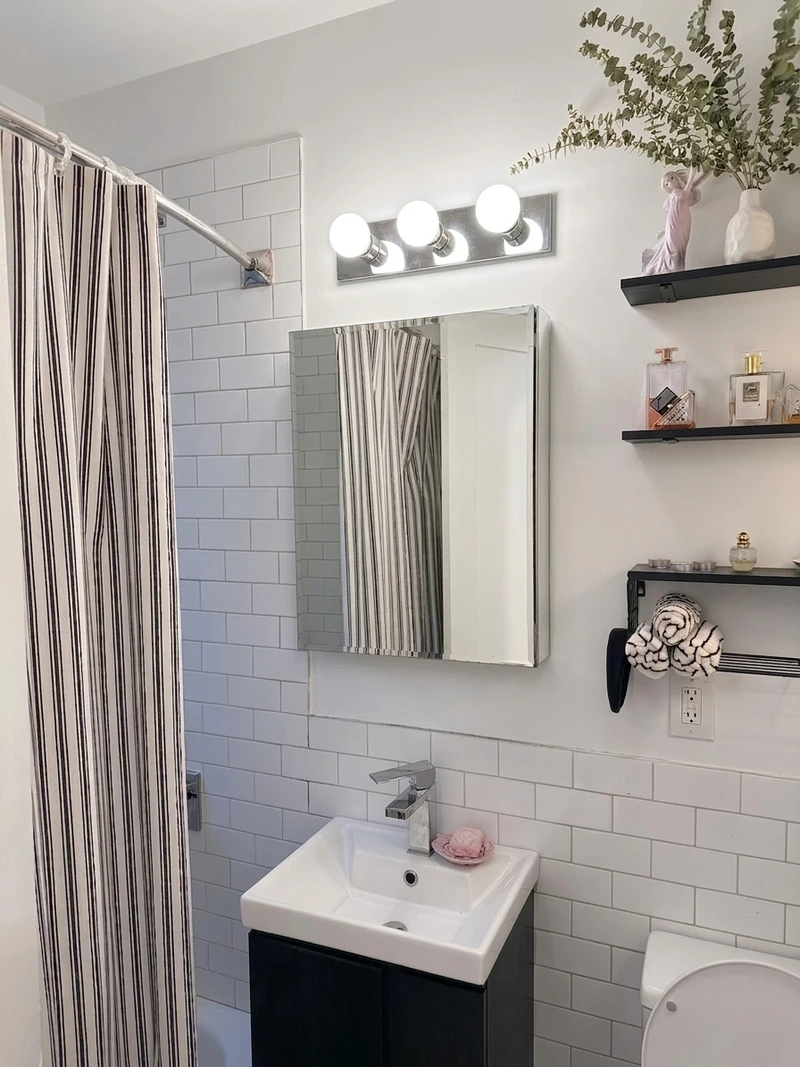 2 bedroom in Manhattan photo 2