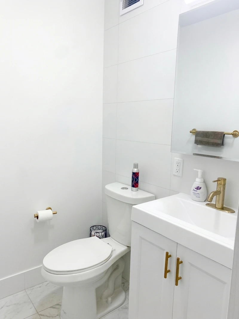 1 bedroom in East Village photo 10