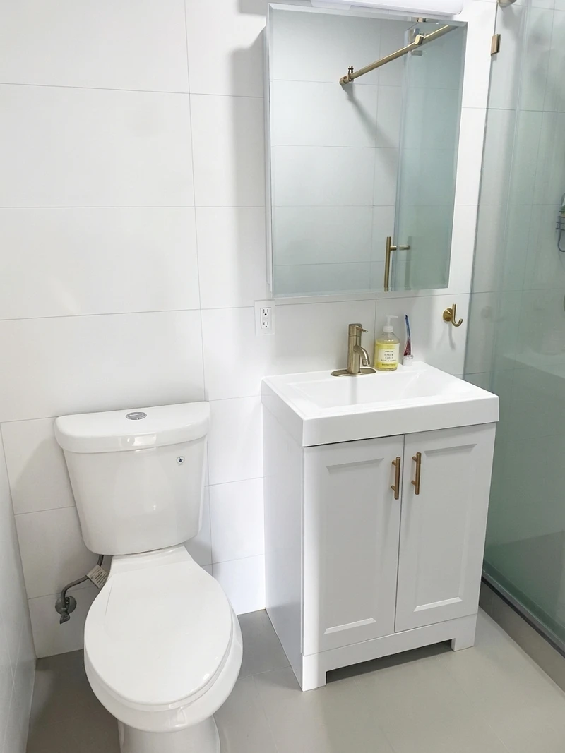 1 bedroom in East Village photo 9