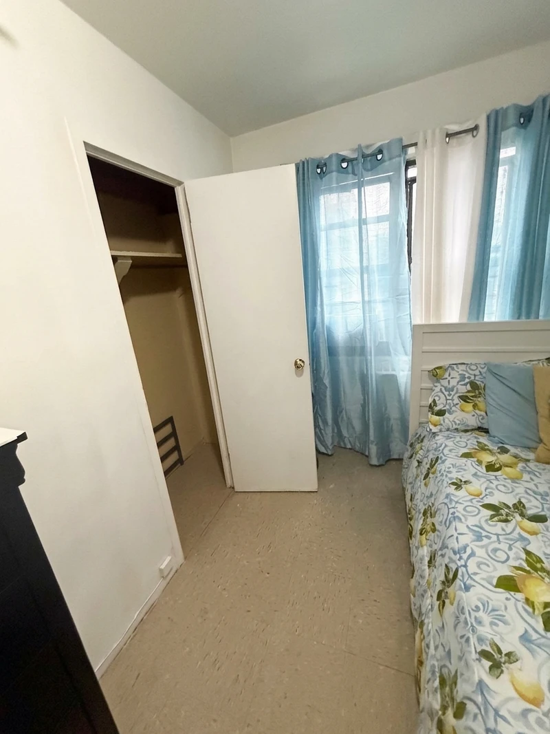 private room in East Harlem photo 2