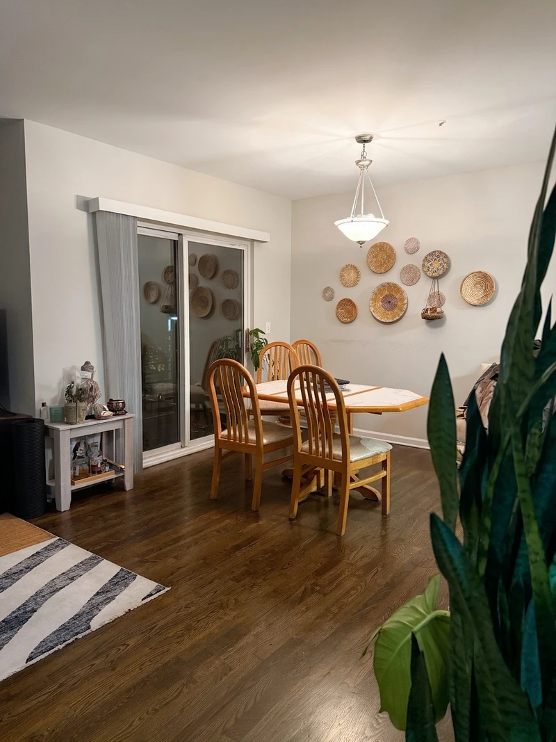 2 bedrooms in Edgewater photo 2