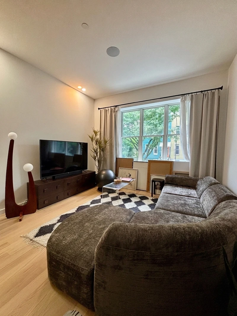 1 bedroom in Bushwick photo 5