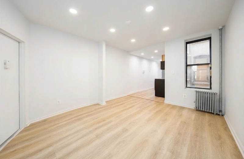 private room in Crown Heights photo 3