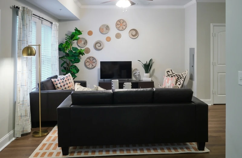 3+ bedroom in Kimberlin Heights photo 5