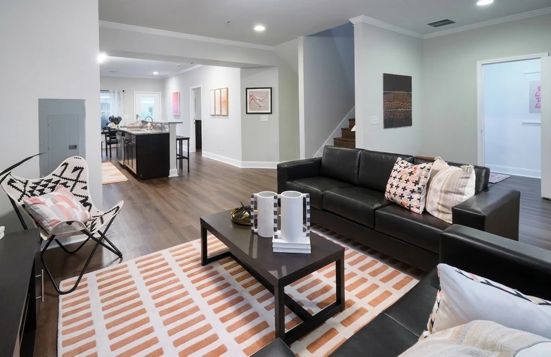 3+ bedroom in Kimberlin Heights photo 6