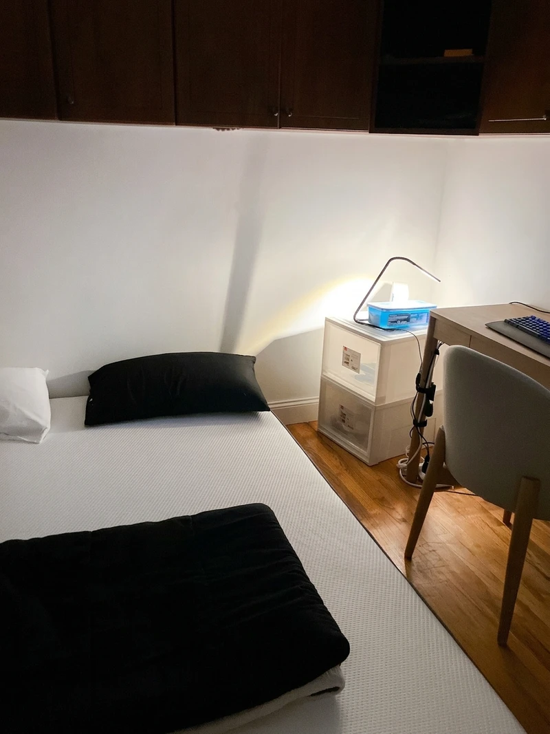 private room in Syosset photo 3