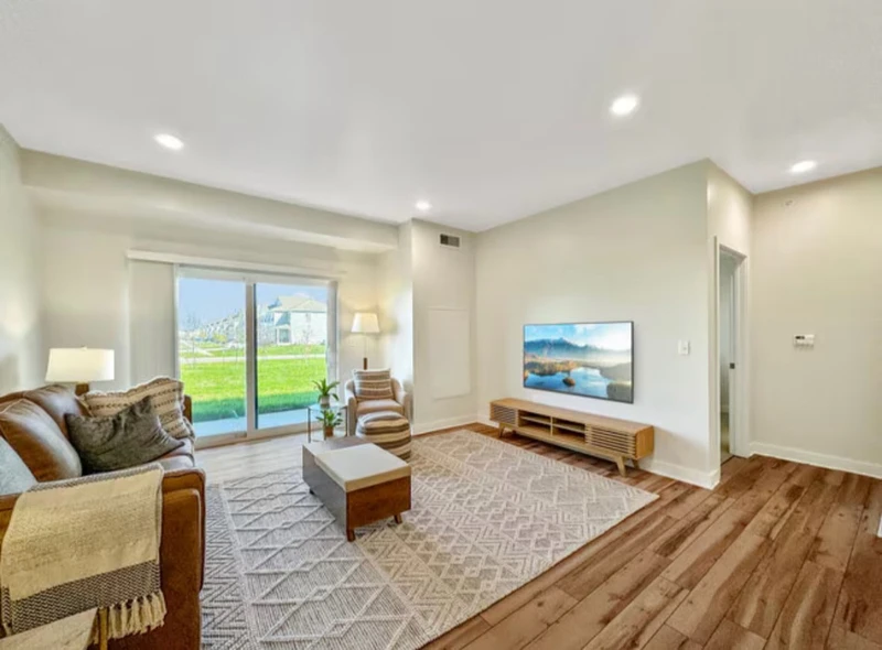 1 bedroom in Waukee photo 2