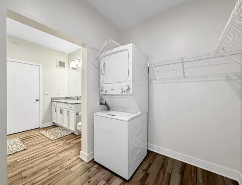 1 bedroom in Waukee photo 5