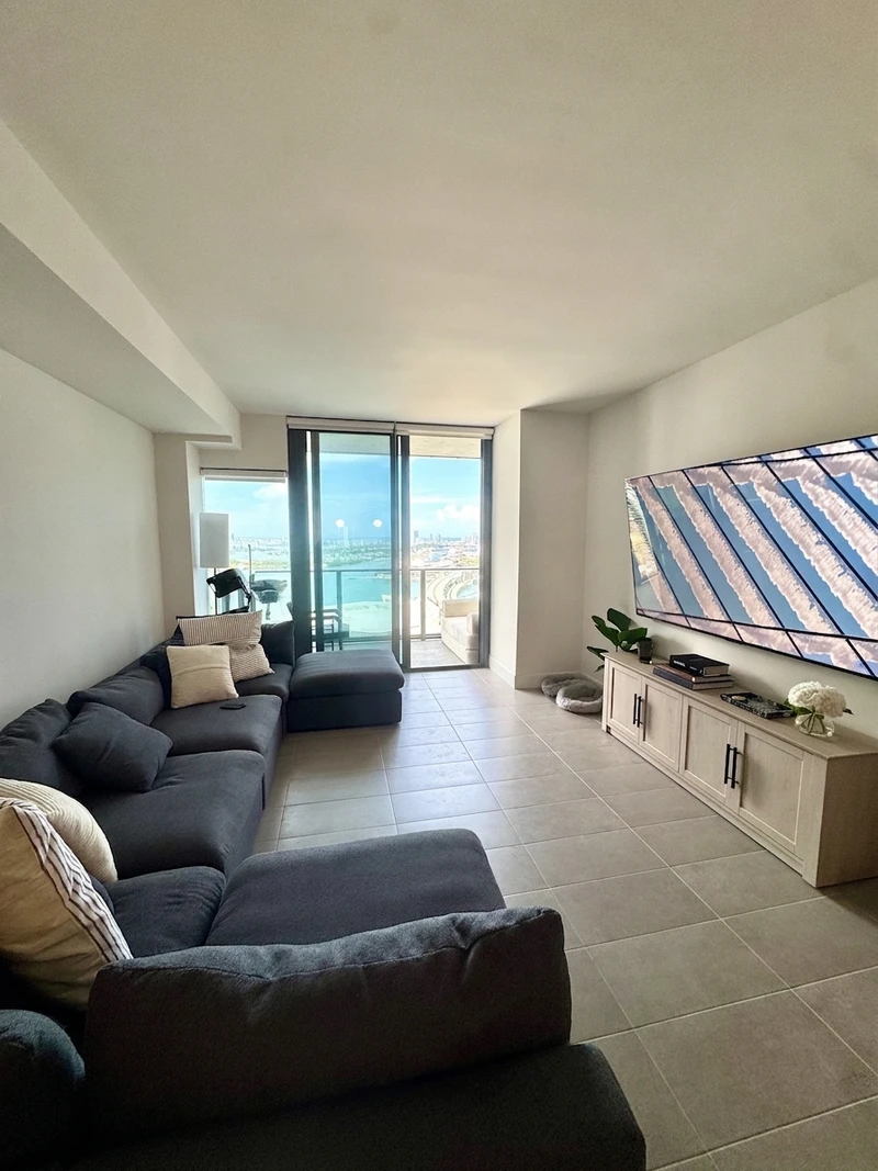 1 bedroom in Downtown Miami photo 3