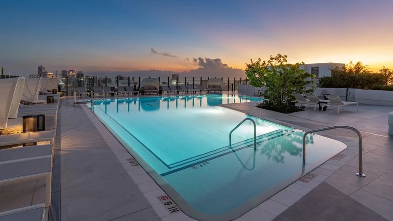 1 bedroom in Downtown Miami photo 9
