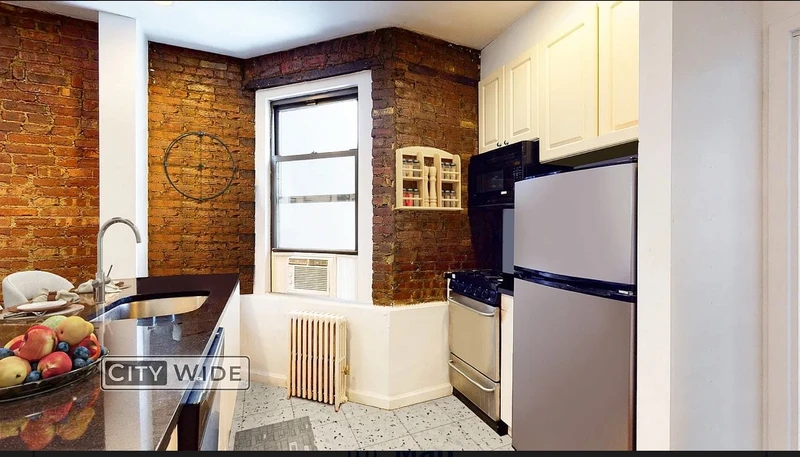 1 bedroom in Upper East Side photo 2