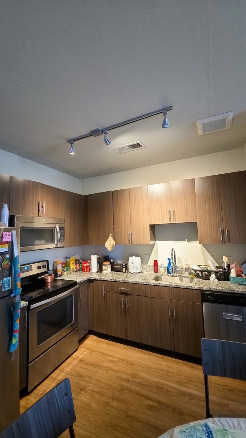 3+ bedroom in College Park photo 2