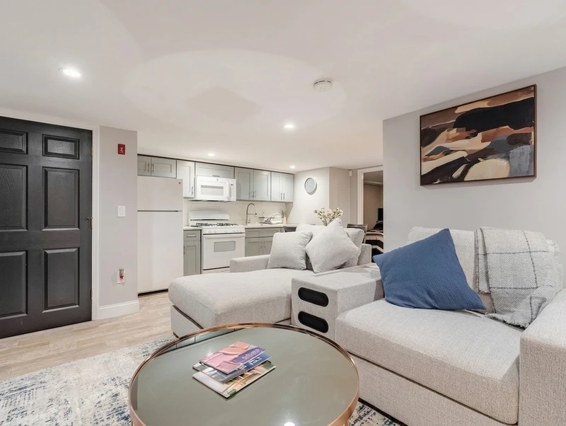 2 bedroom in Jamaica photo 3