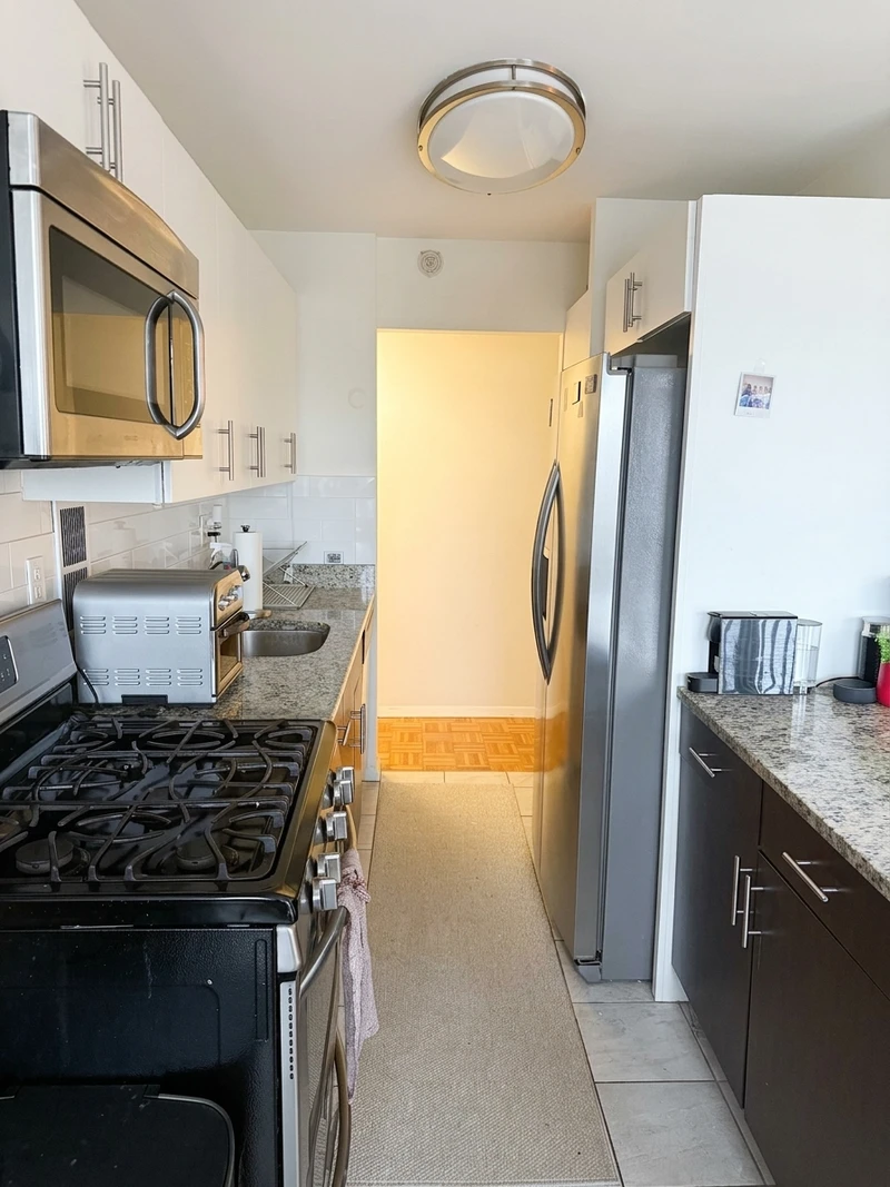 private room in Brookline photo 5