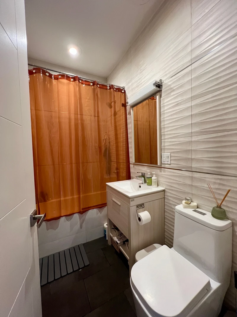private room in Bedford-Stuyvesant photo 5
