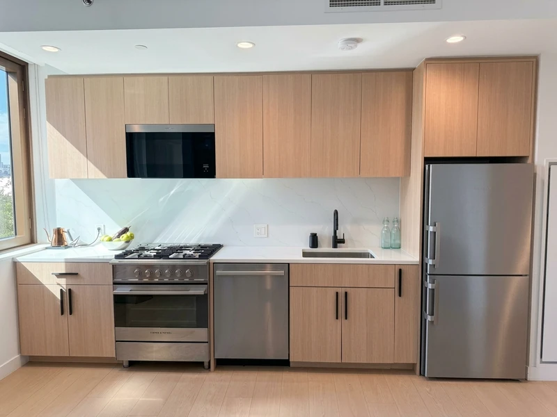 1 bedroom in South Williamsburg photo 15