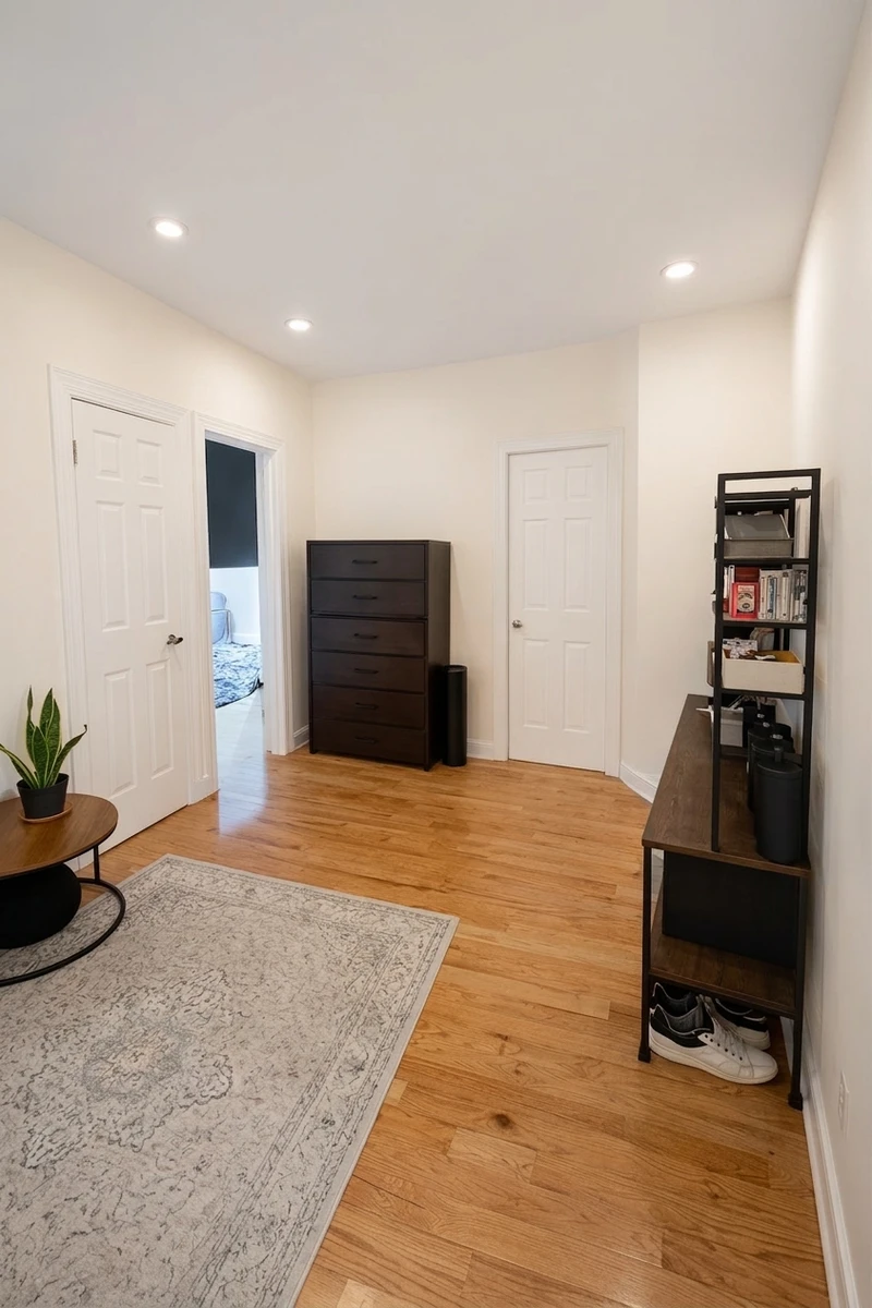 a room in Theater District photo 5