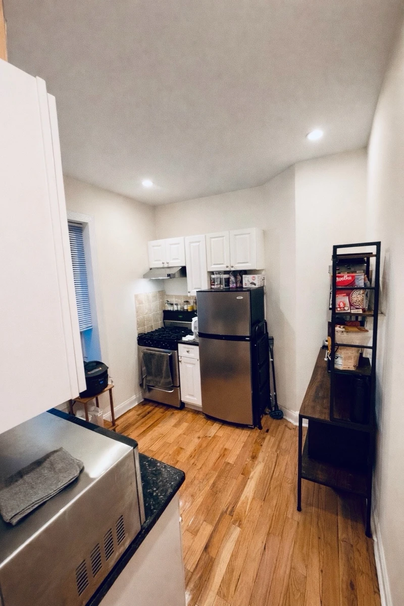 a room in Theater District photo 4