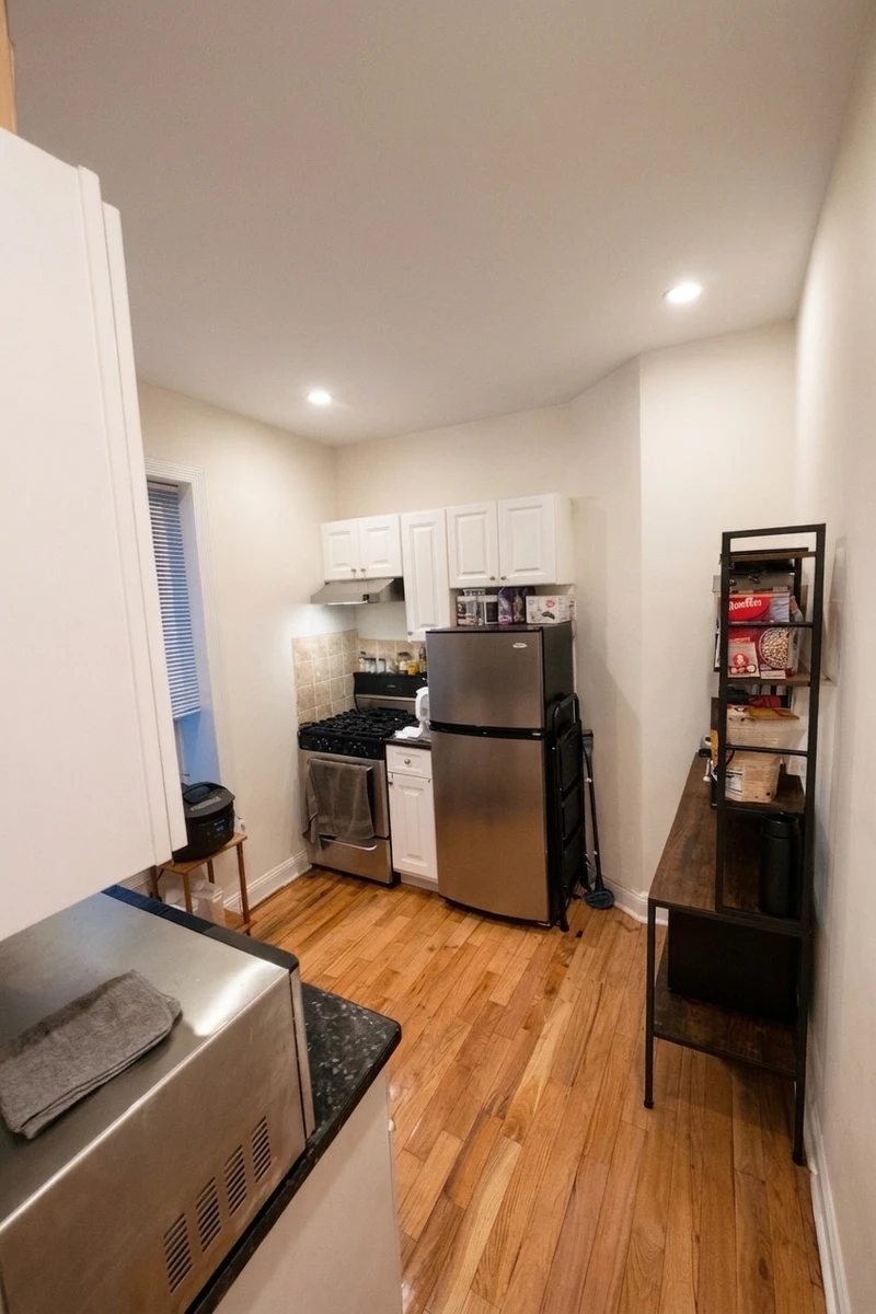 a room in Theater District photo 4