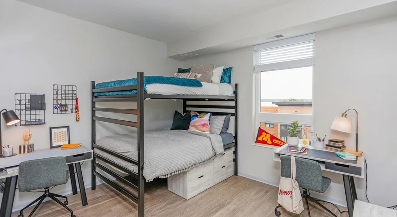 2 bedroom in Marcy-Holmes photo 5