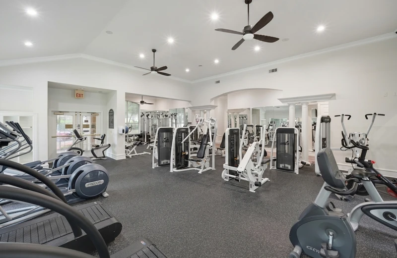 2 bedroom in Far North Dallas photo 3