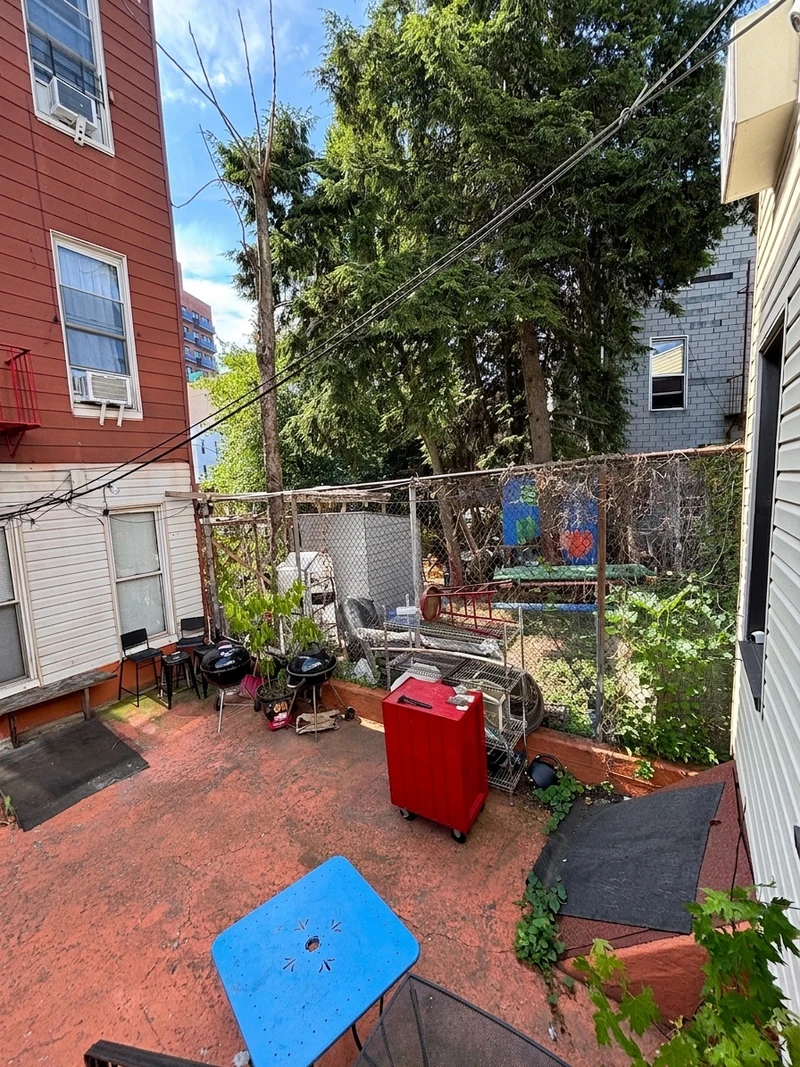 a room in East Williamsburg photo 4