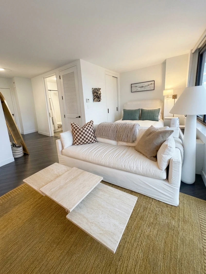 a studio in Lower East Side photo 4