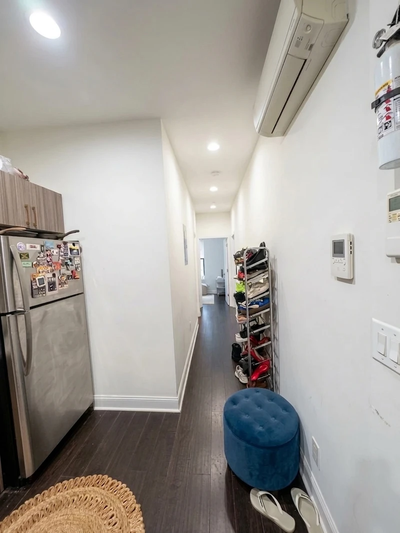a room in Bushwick photo 4